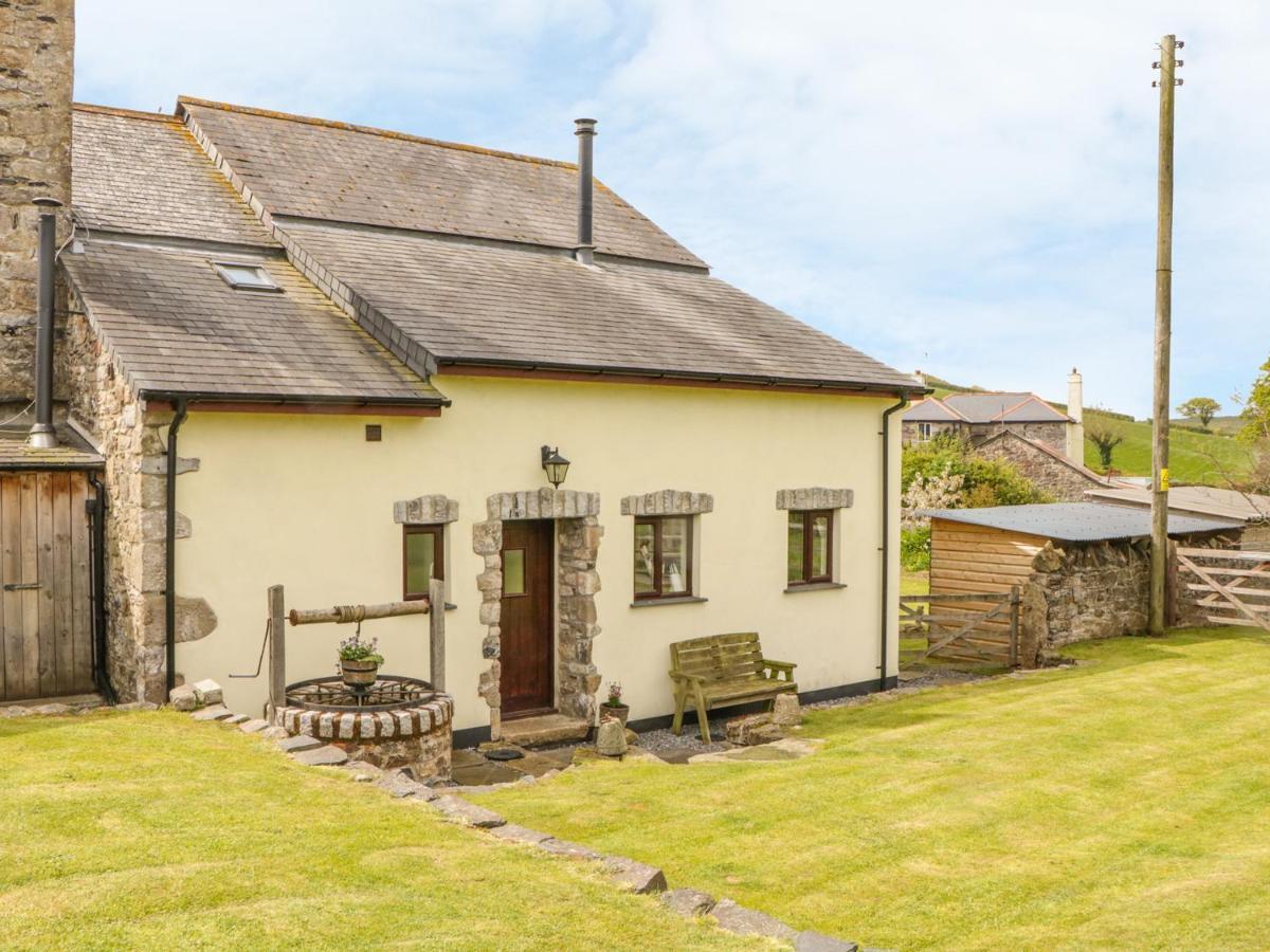 Higher Whiddon Farm Whiddon Well Holiday home *